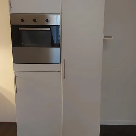 Modern Center Apartment *